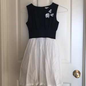 Girl’s Dress